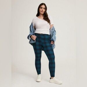 Torrid teal plaid pull on style stretchy legging style pants, 2X.